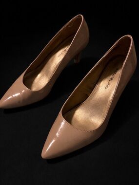 Bandolino Nude Patent Pointed-Toe Mid Heel Pumps